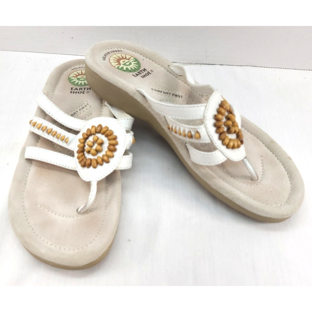Earth Shoes Sandals Cinnamon Sz 6.5 Beaded White